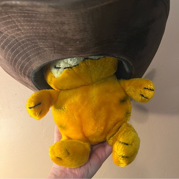 Brown Western Hat with Green Accents - Picture 3 of 11